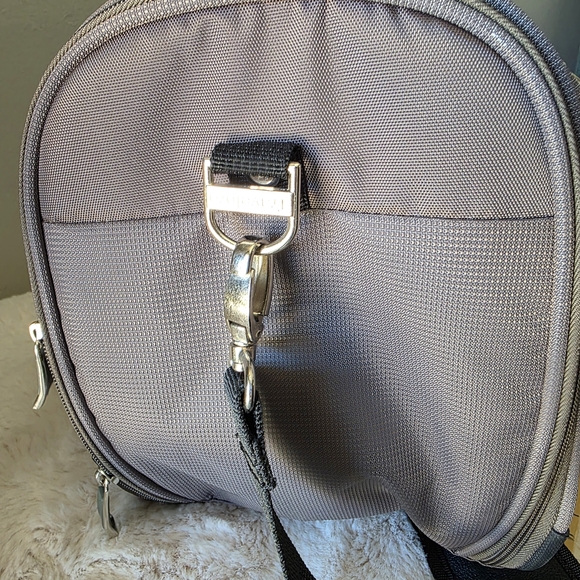 Travelpro Slate Green Carryon Underseat Bah - Picture 8 of 16